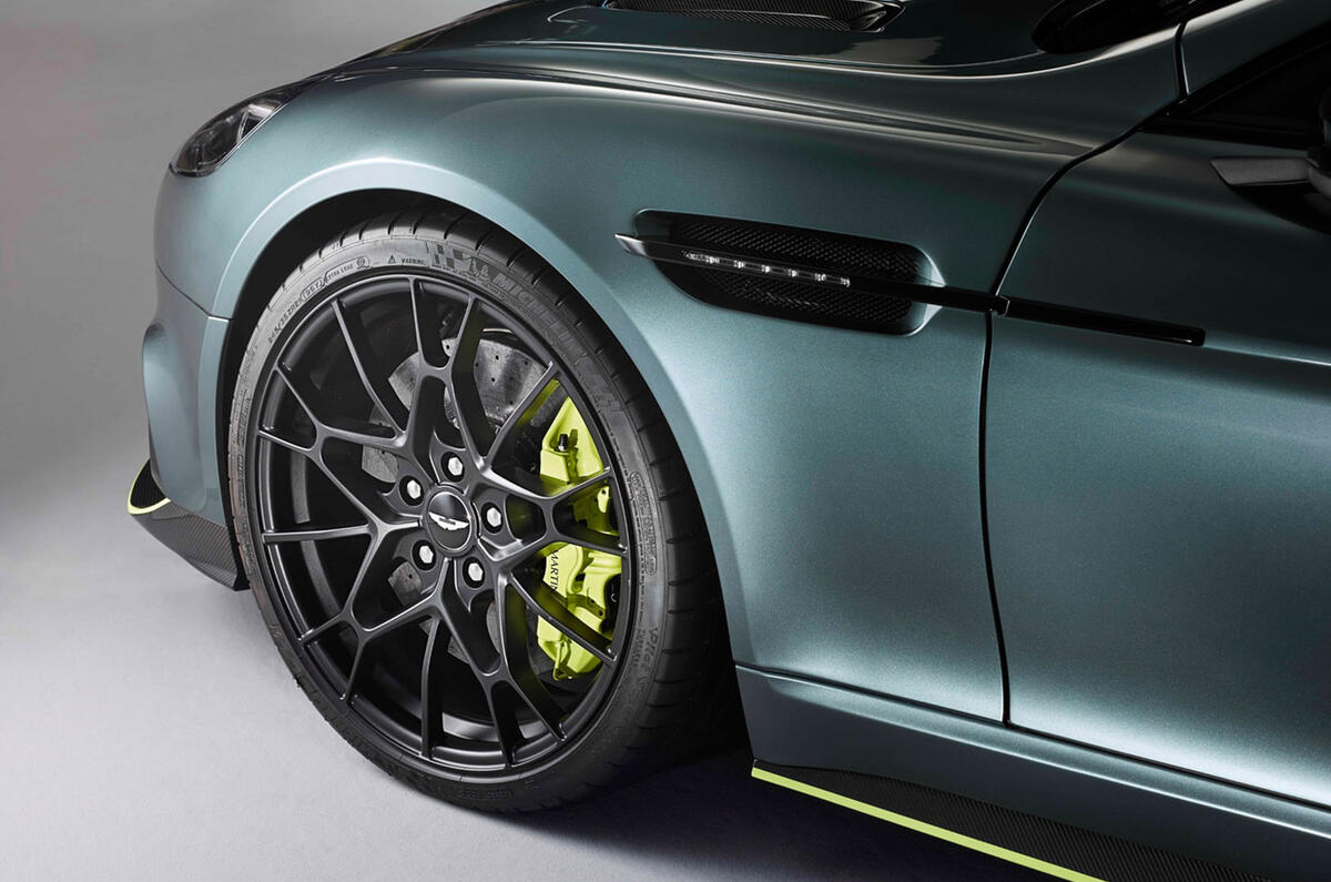 Aston Martin Rapide AMR 