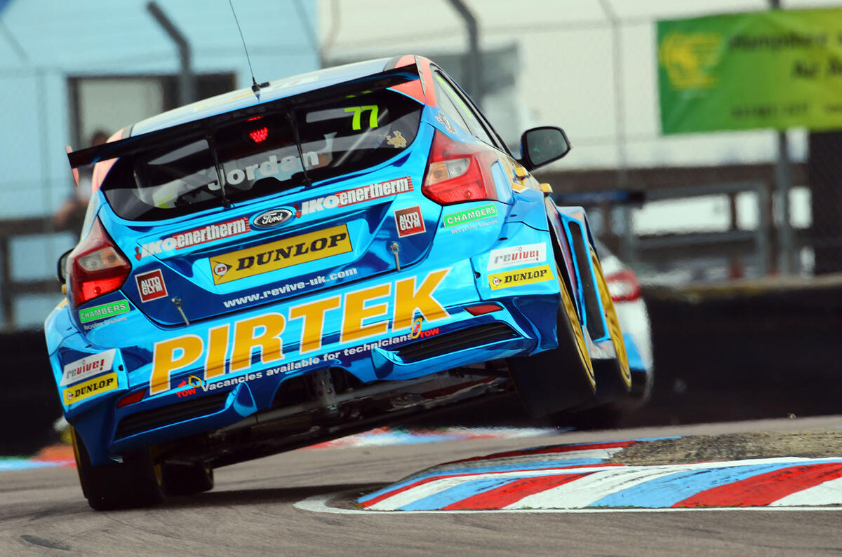 Thruxton BTCC tyres