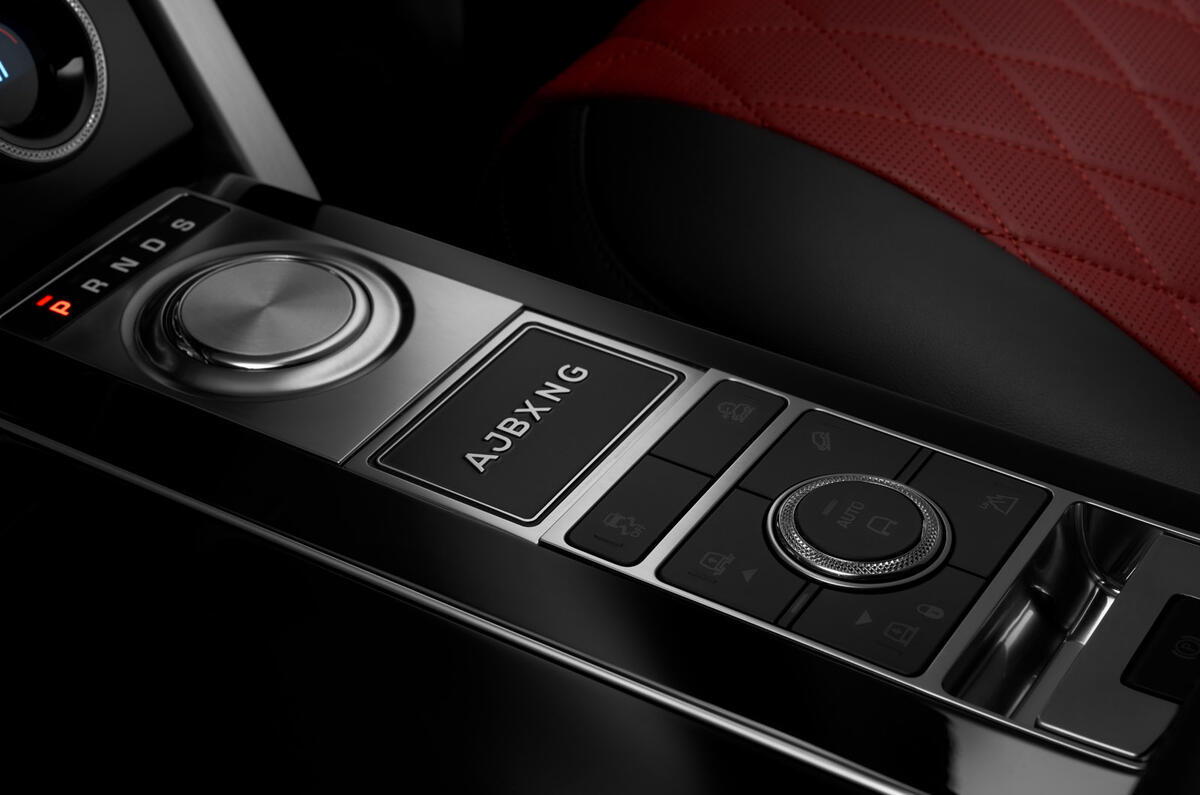 Anthony Joshua Range Rover 2020 - interior