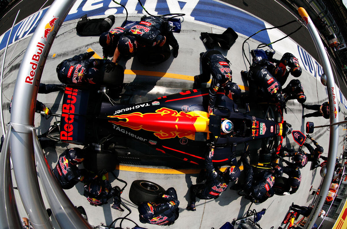 Red Bull pit stop