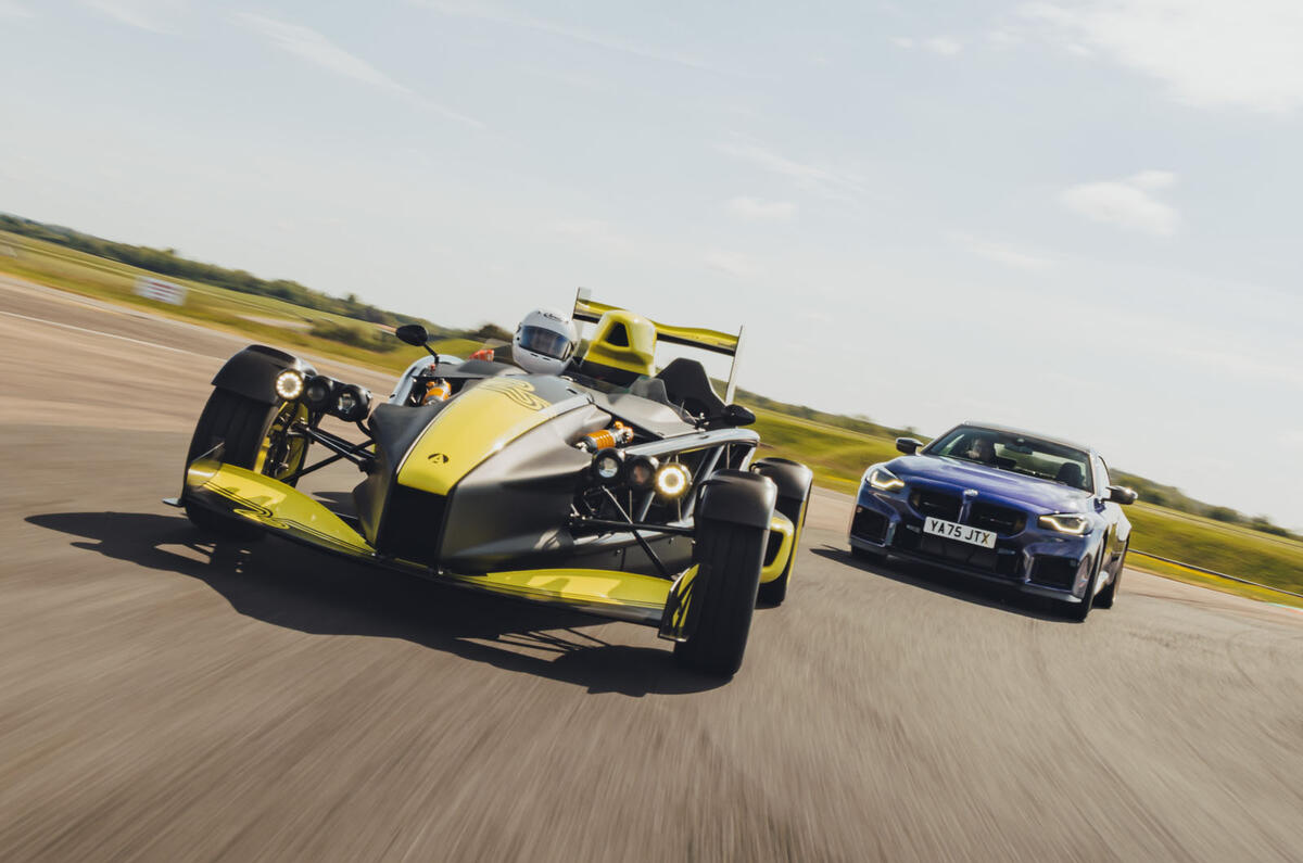 Ariel Atom 4 VS BMW M2 CS Feature 6.5.26   ME 9