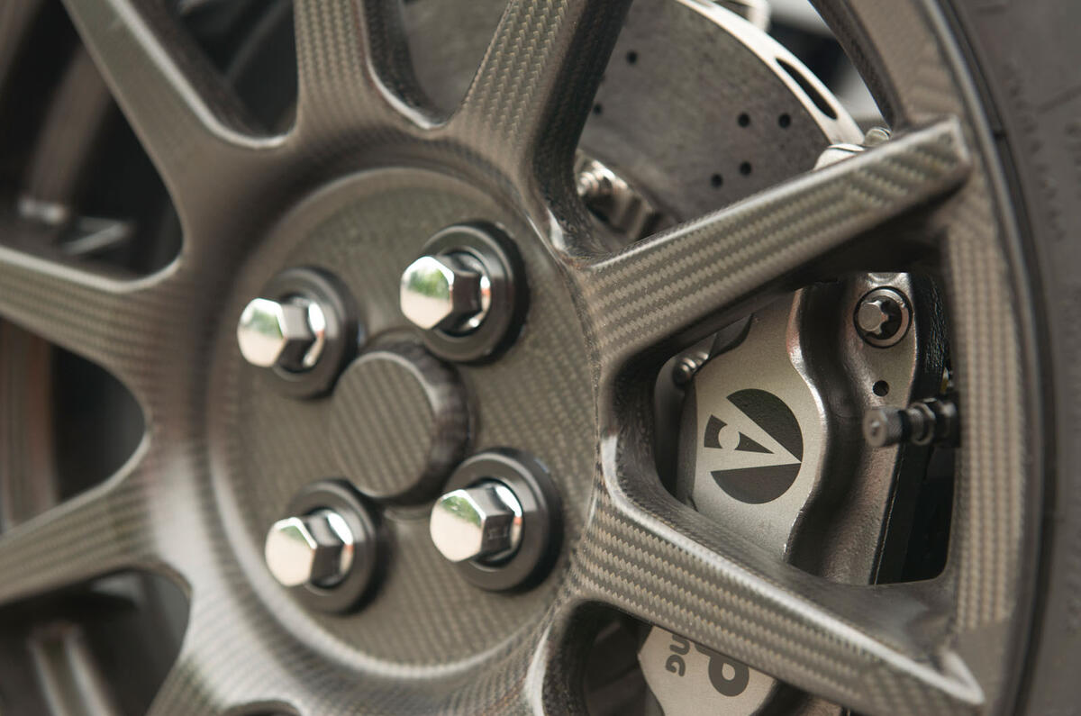 ariel atom 4r 2023 wheel detail ariel atom 4r 2023 wheel detail