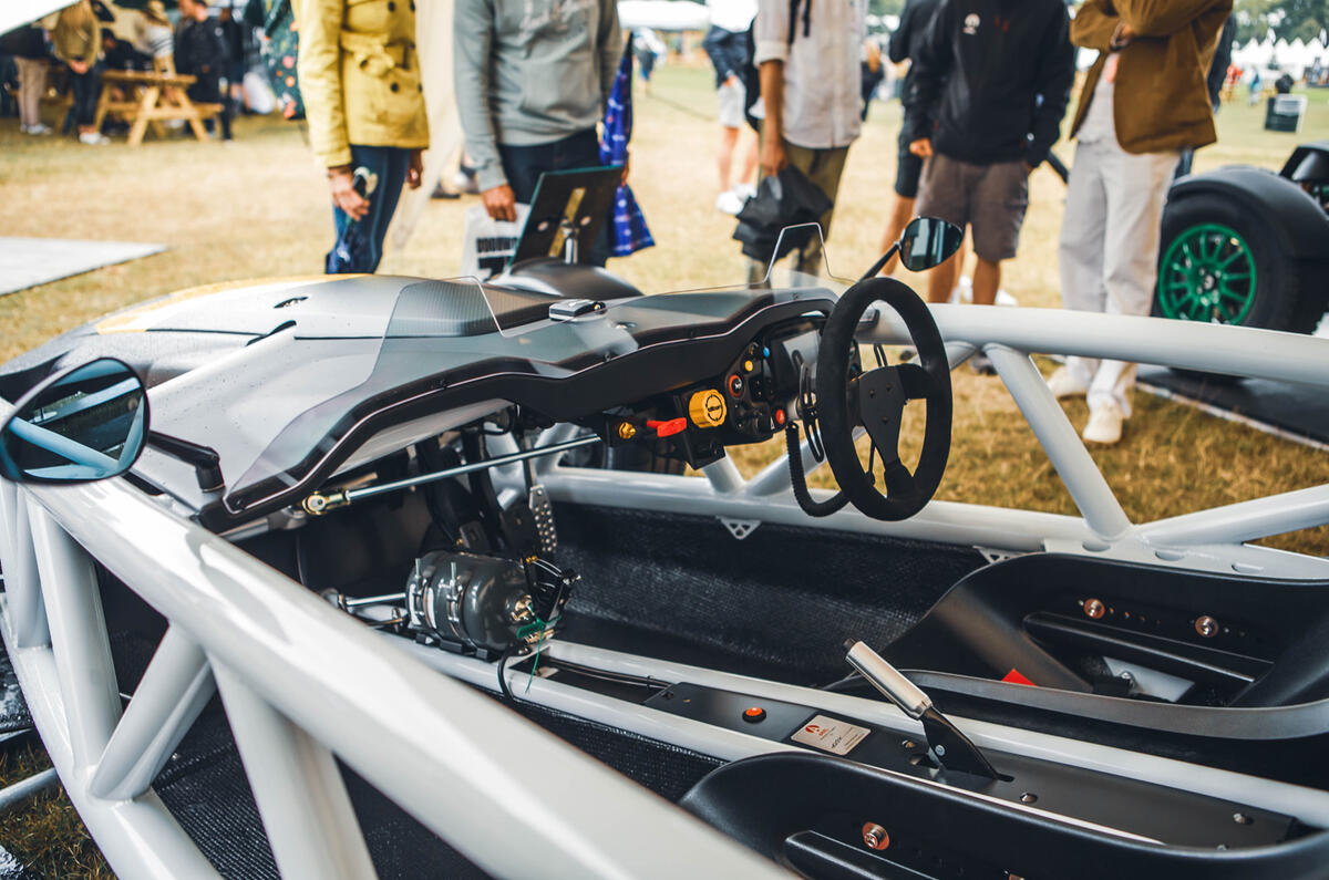 ariel atom 4r cockpit ariel atom 4r cockpit