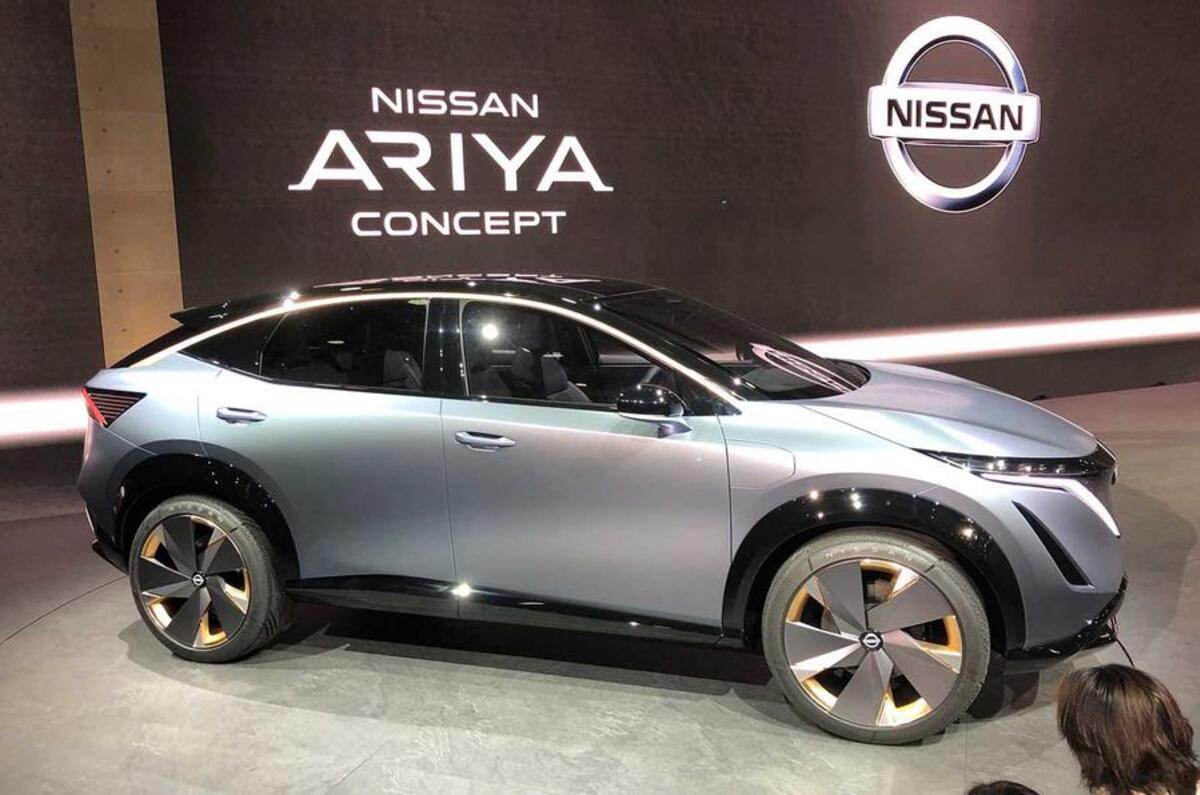 Nissan Ariya side