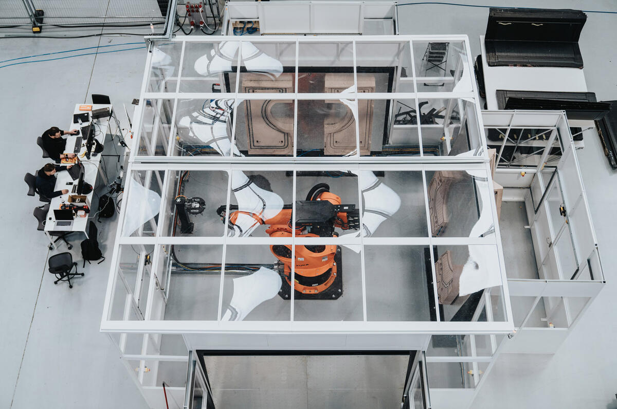 Arrival composit robotics pilot line 4