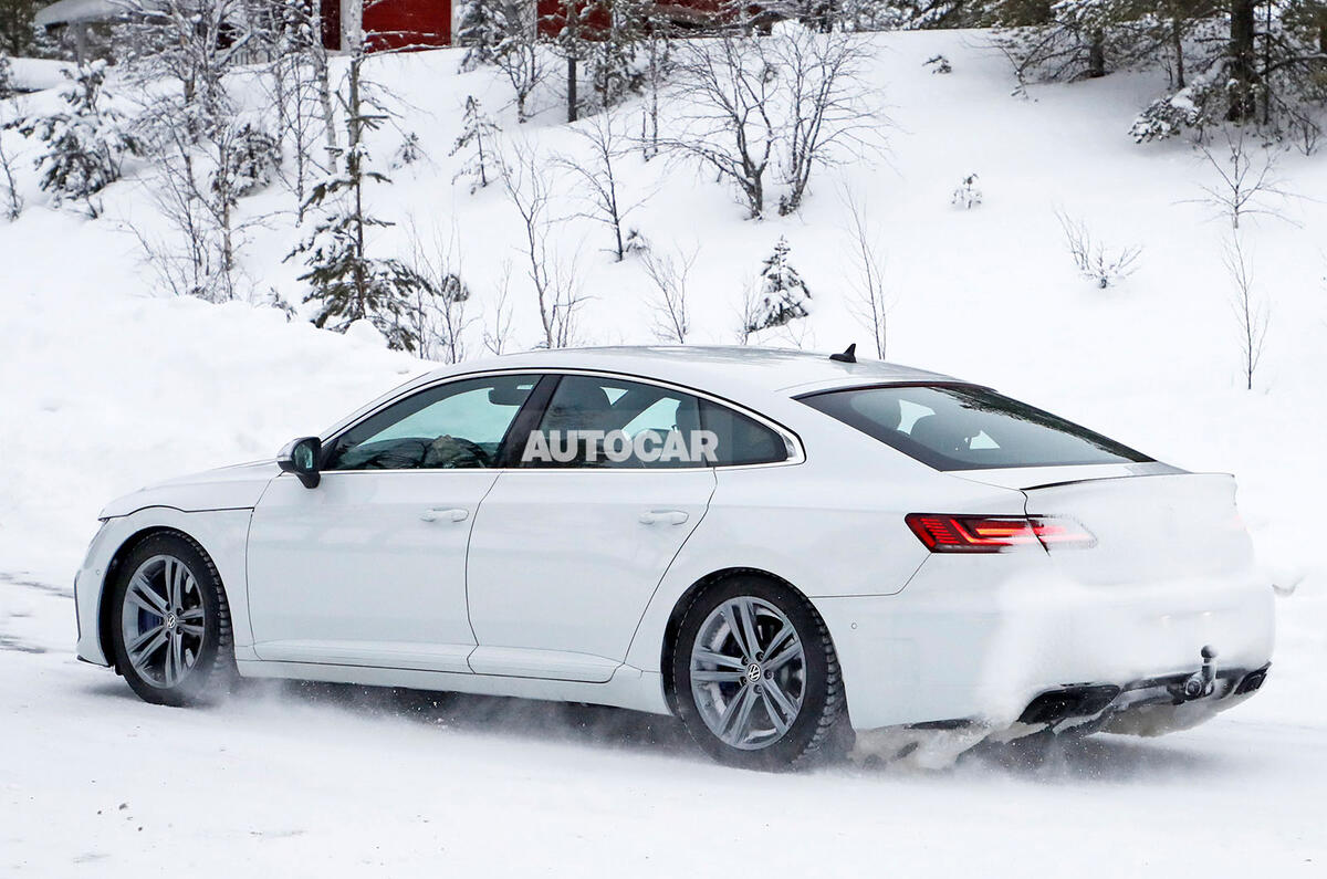 Volkswagen Arteon R spy photos - side rear Volkswagen Arteon R spy photos - side rear