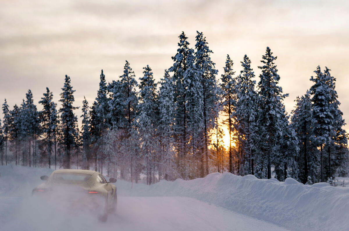 New 2018 Aston Martin Vantage - prototype review 