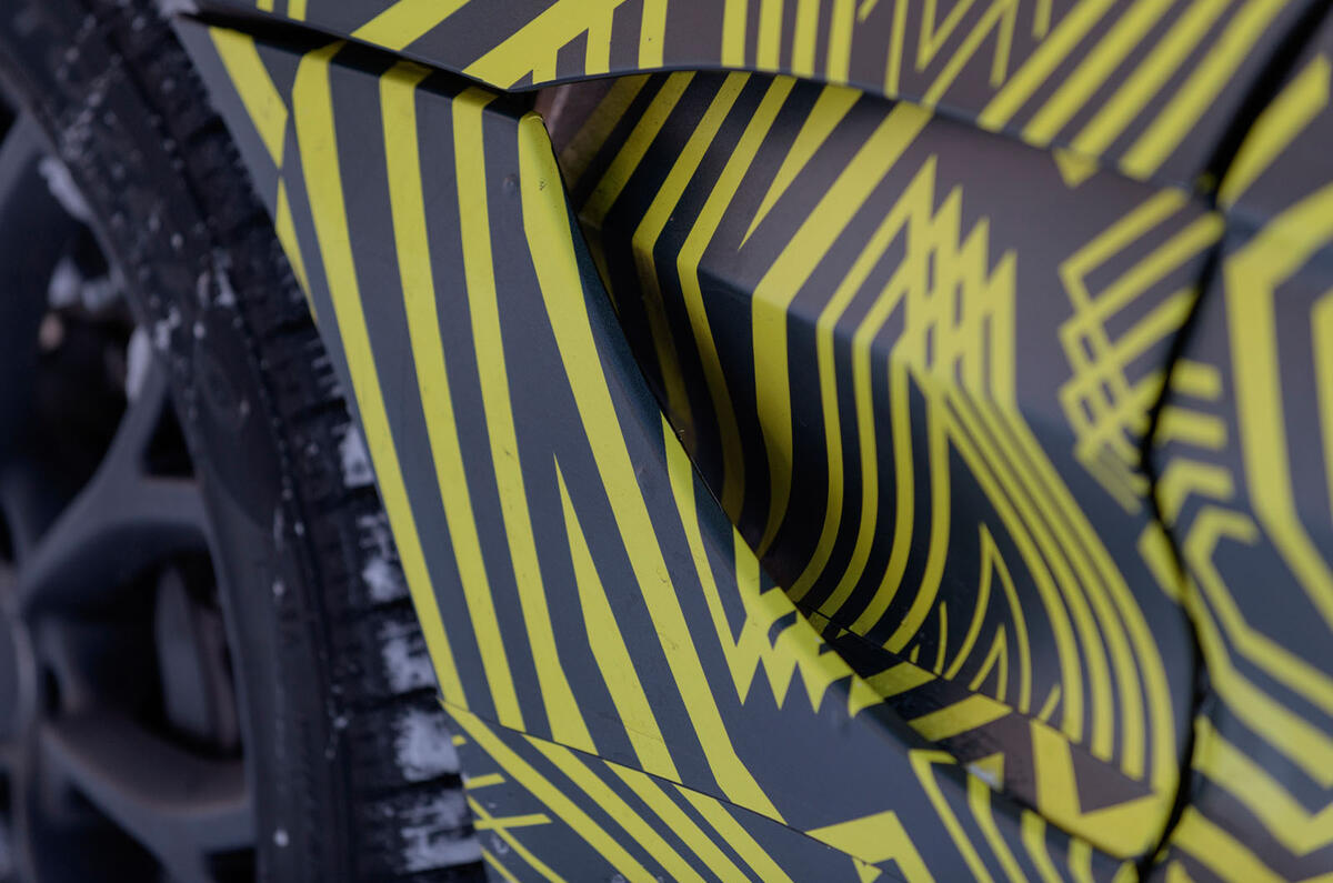 New 2018 Aston Martin Vantage - prototype review 