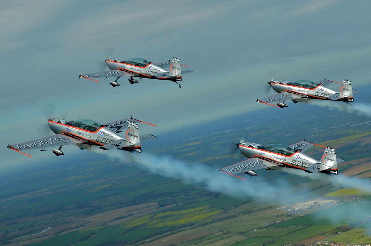 Aston Martin V8 Vantage S Blades Edition