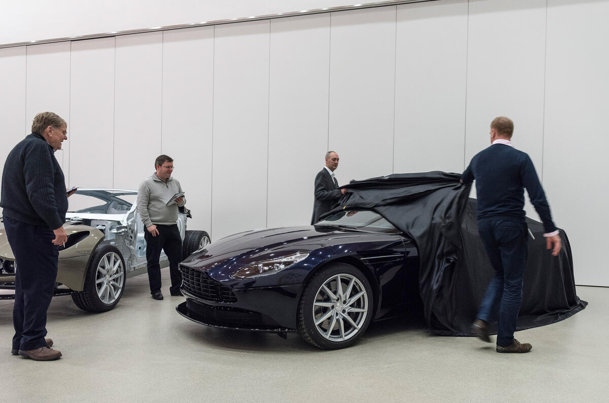 Aston Martin DB11