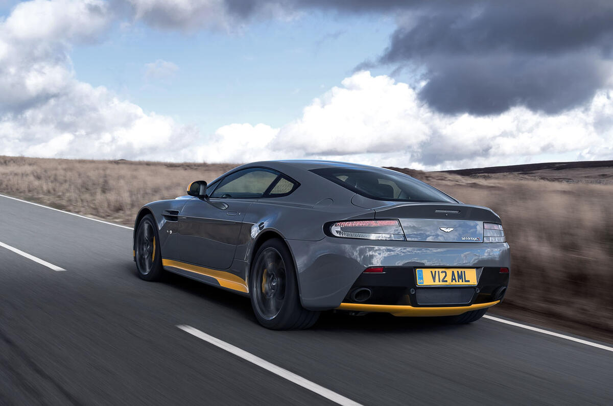 Aston Martin V12 Vantage S