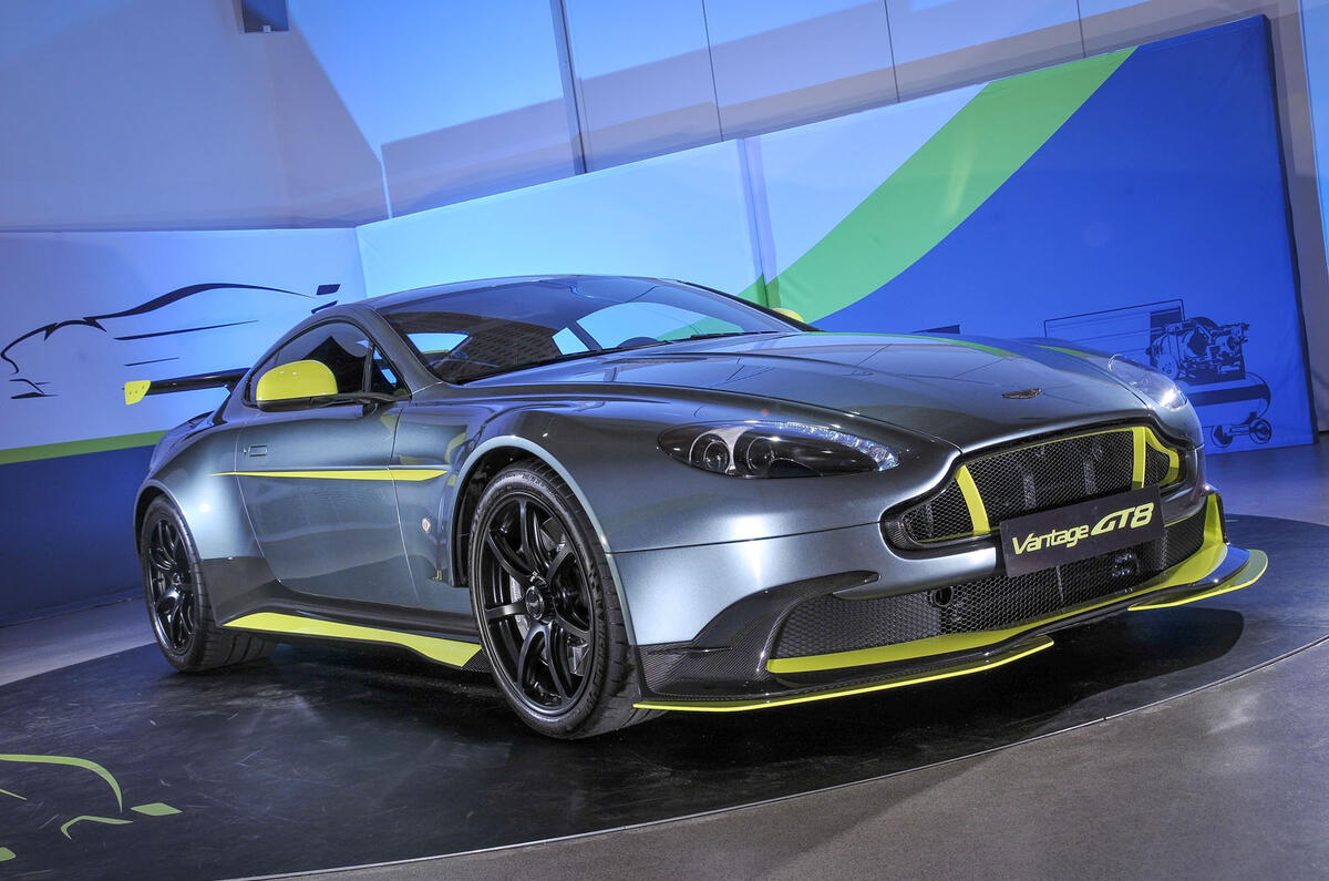 Aston Martin Vantage GT8