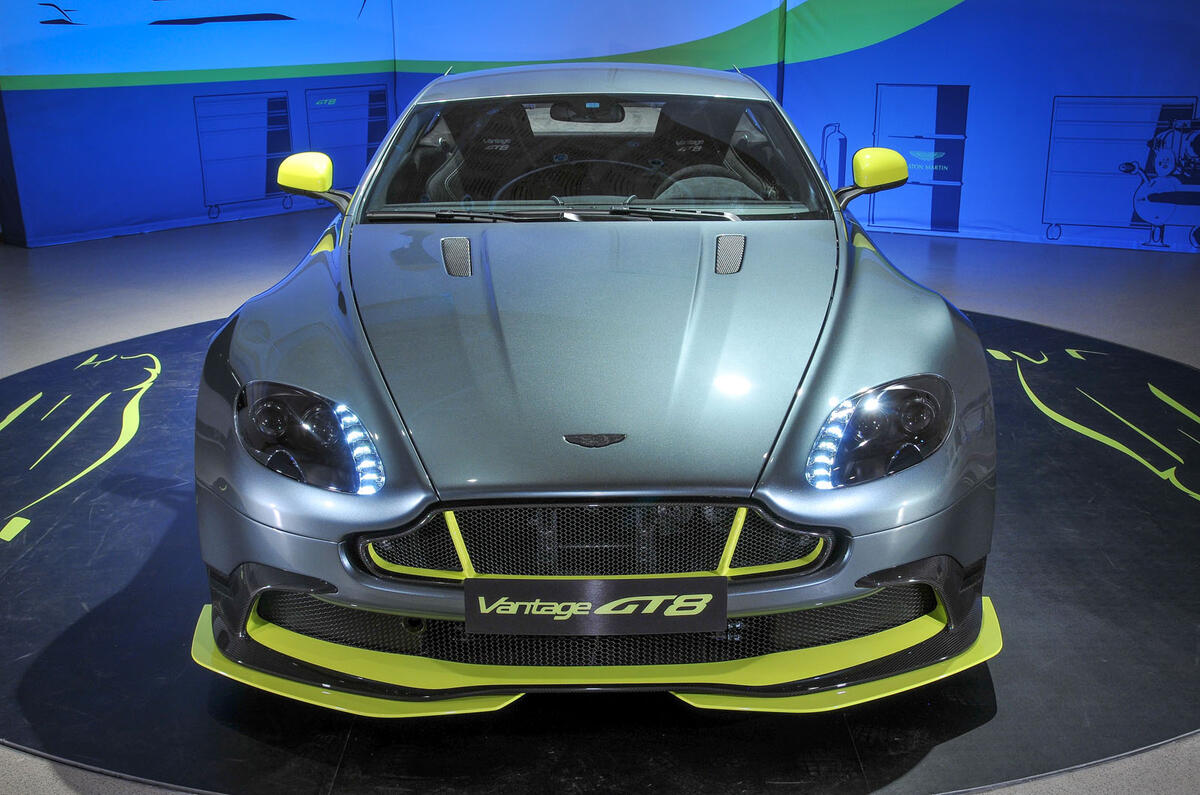 Aston Martin Vantage GT8