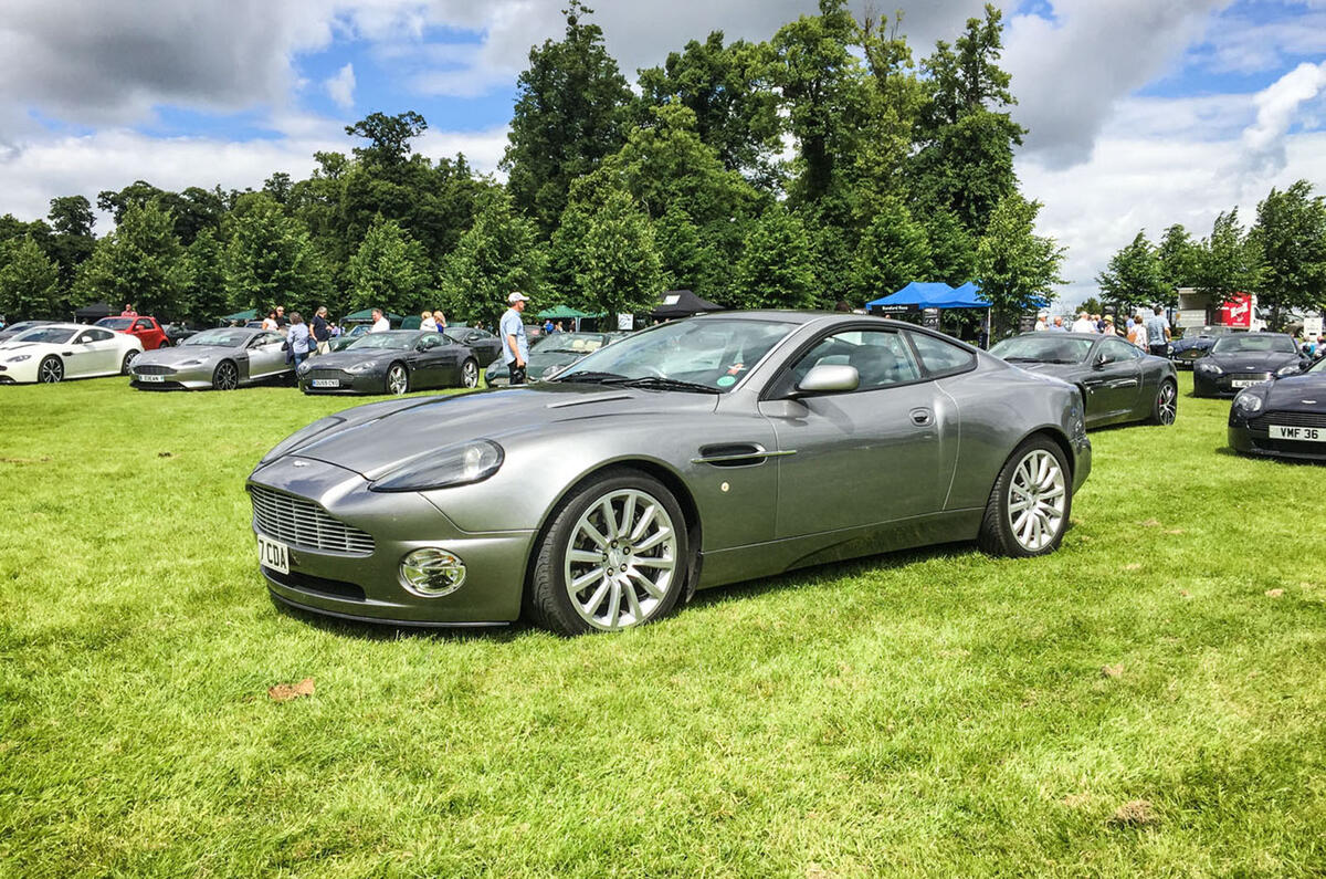 Aston Martin Vanquish Aston Martin Vanquish