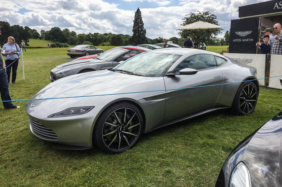 Aston Martin DB10 Aston Martin DB10