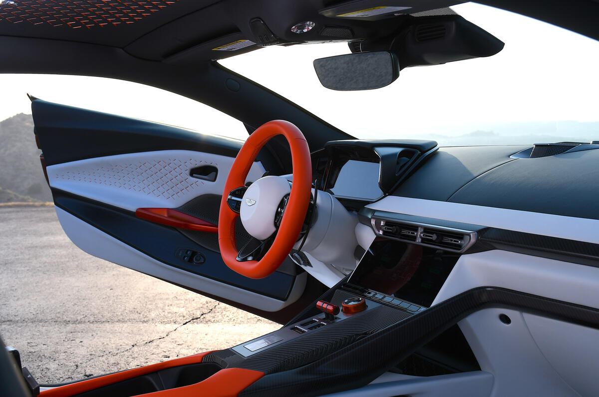 Aston Martin Valen 2026 jb20260703 2412