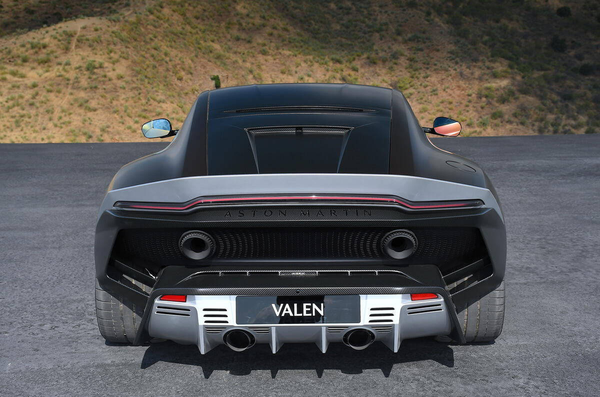 Aston Martin Valen 2026 jb20260703 2434