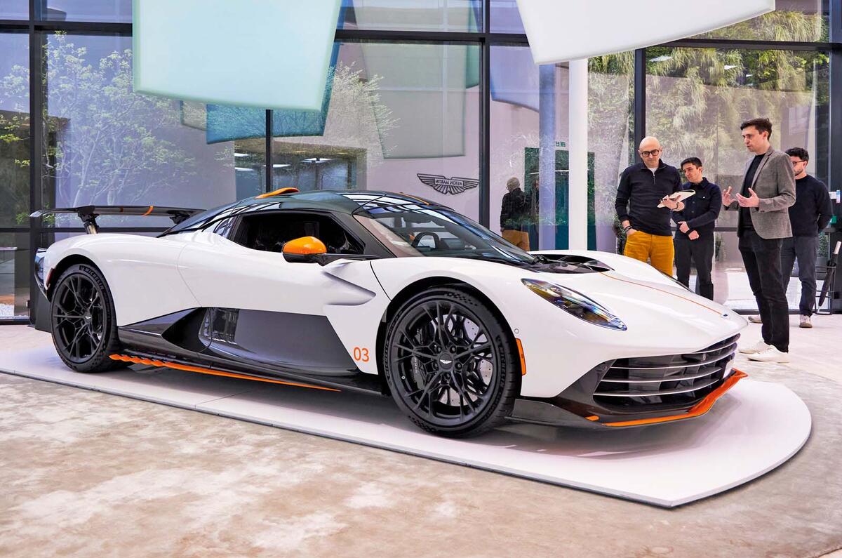Aston Martin Valhalla static