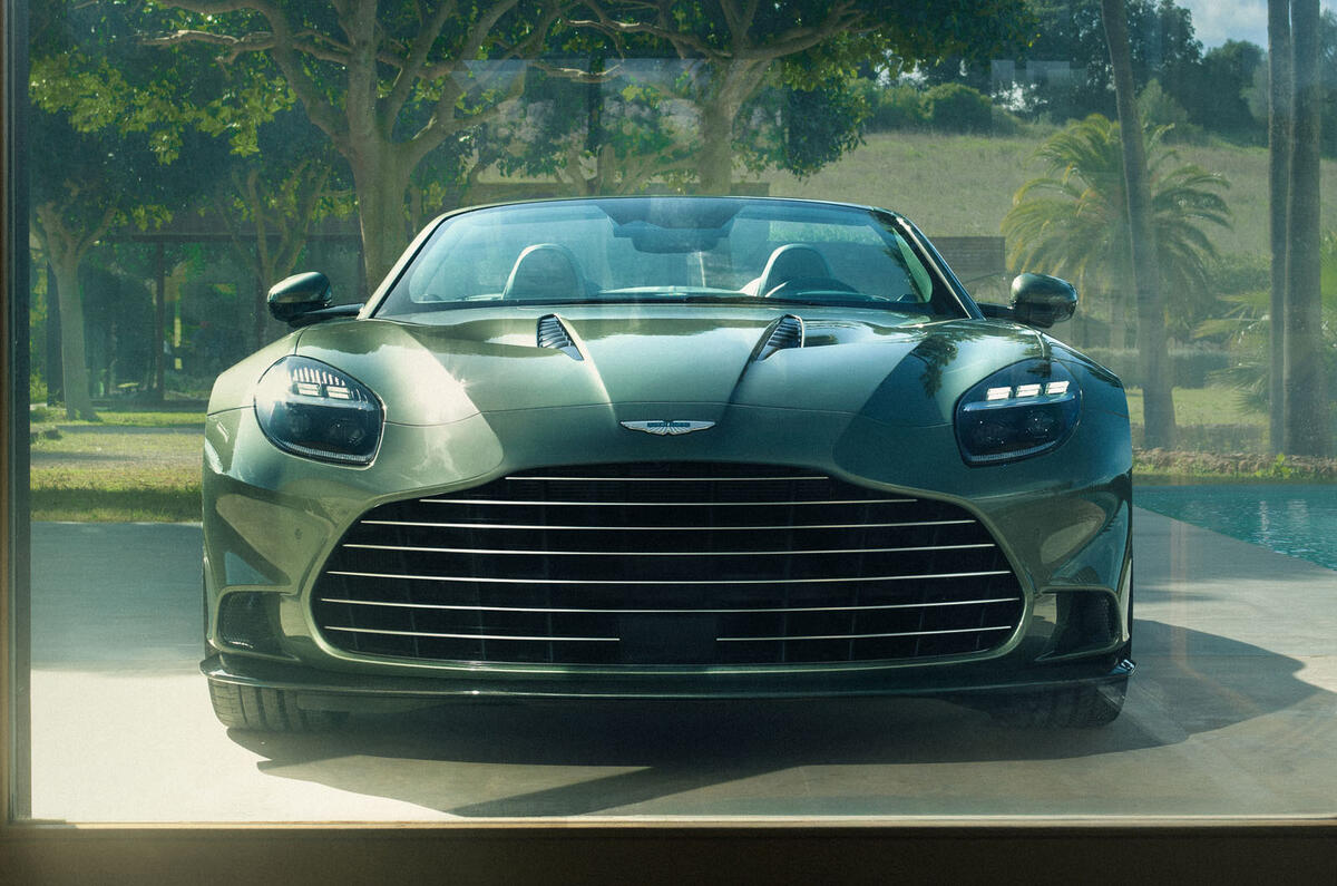 Aston Martin Vanquish Volante front