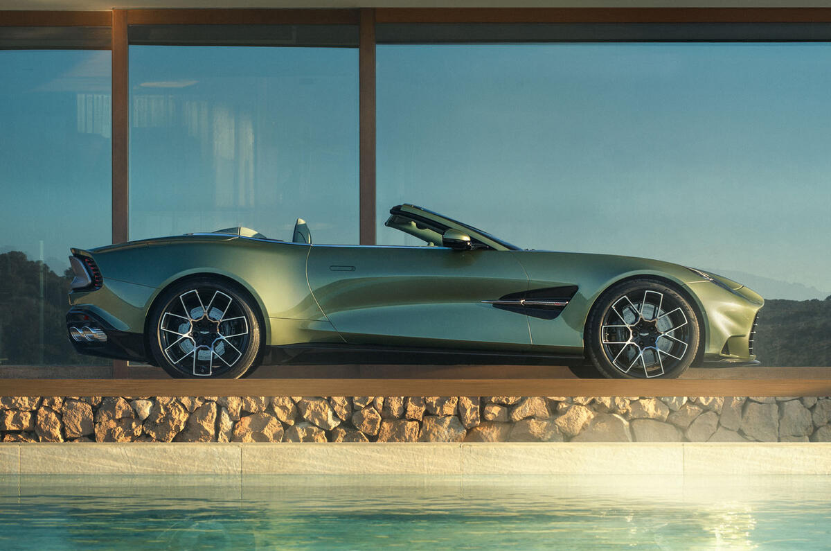 Aston Martin Vanquish Volante side