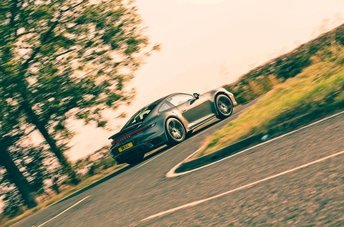 aston martin vantage ferrari roma porsche 911 turbo s triple 2024 jh 184 aston martin vantage ferrari roma porsche 911 turbo s triple 2024 jh 184