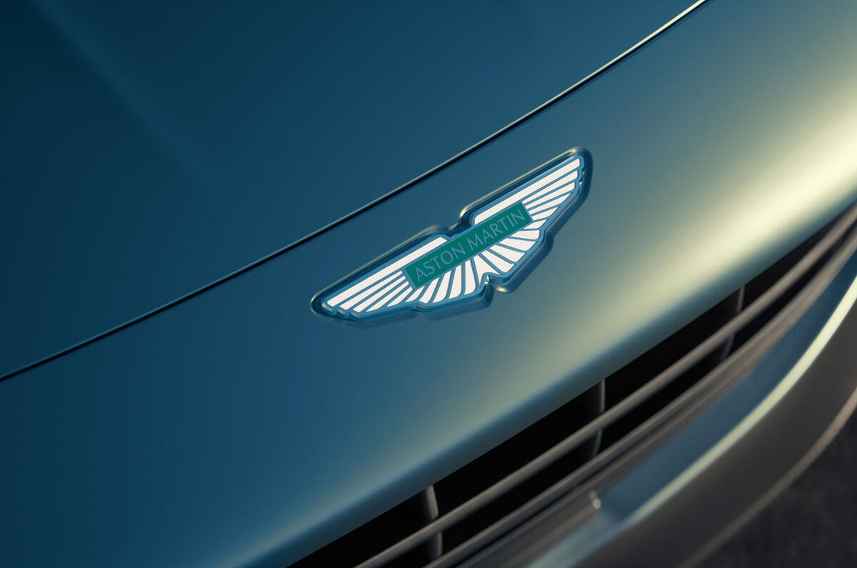 Aston Martin Vantage Roadster 2025 badge detail Aston Martin Vantage Roadster 2025 badge detail