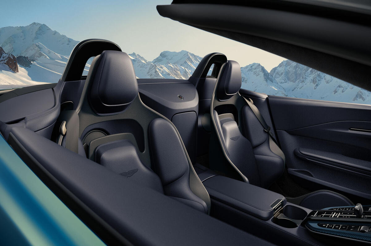 Aston Martin Vantage Roadster 2025 seats Aston Martin Vantage Roadster 2025 seats