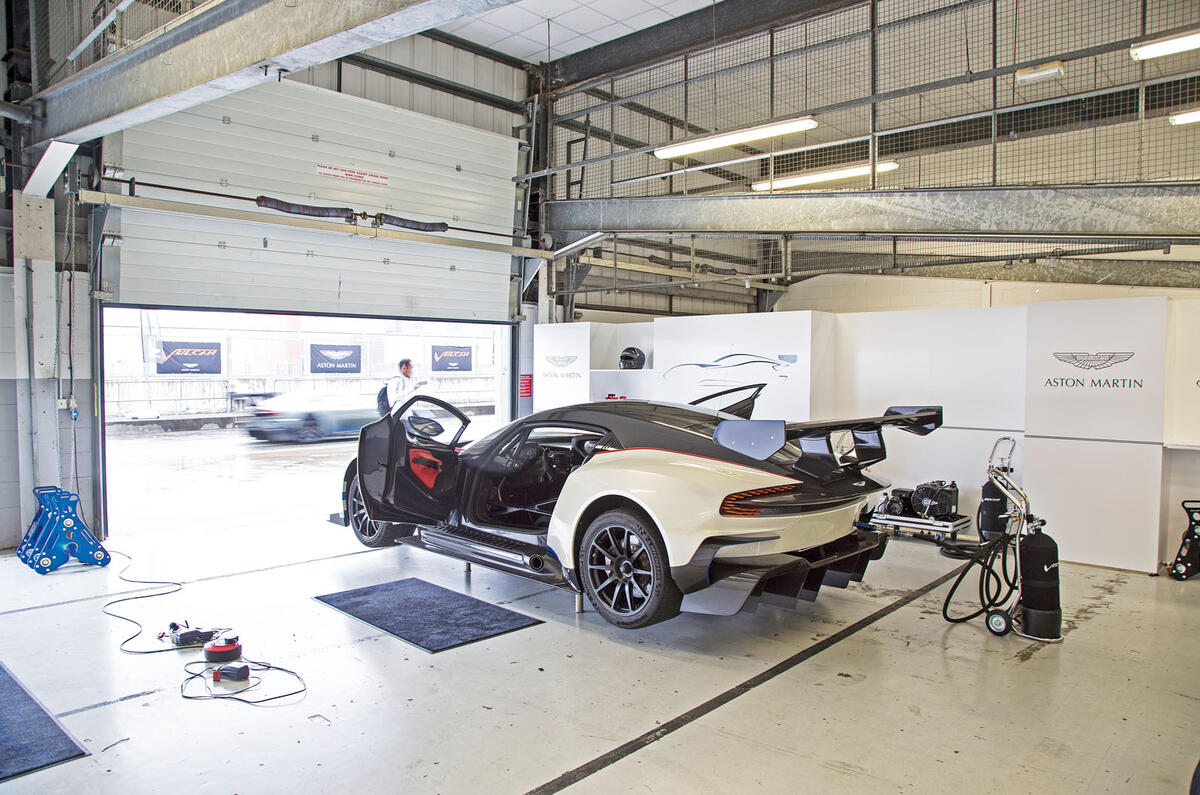 Aston Martin Vulcan