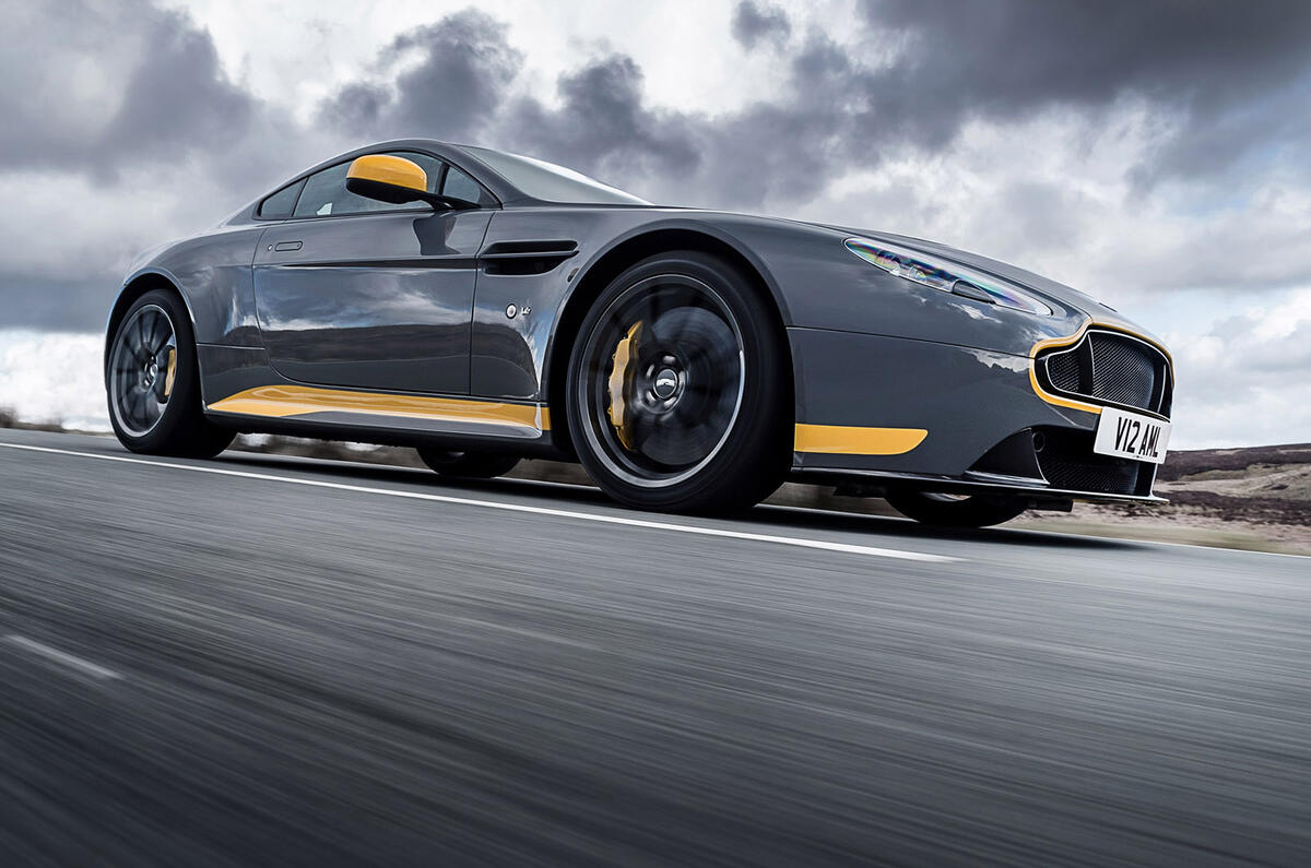 Aston Martin V12 Vantage S