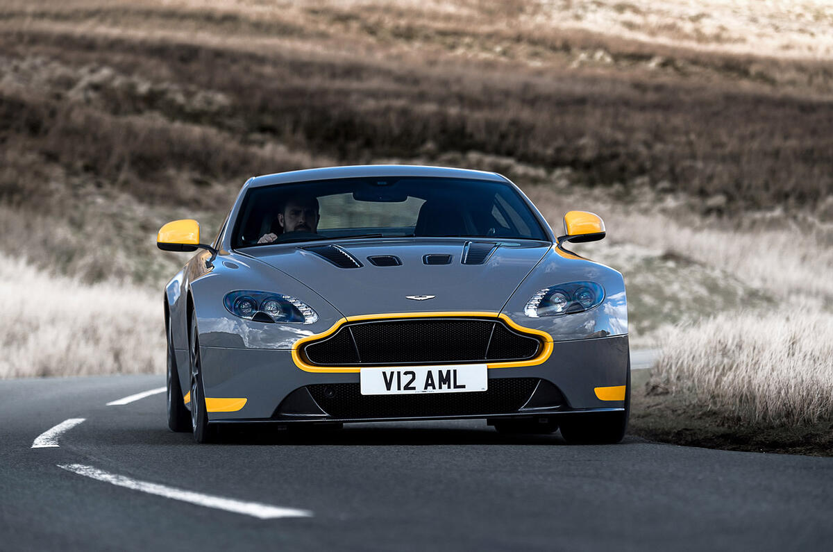 Aston Martin V12 Vantage S