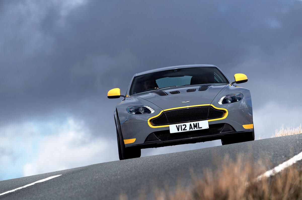 Aston Martin V12 Vantage S