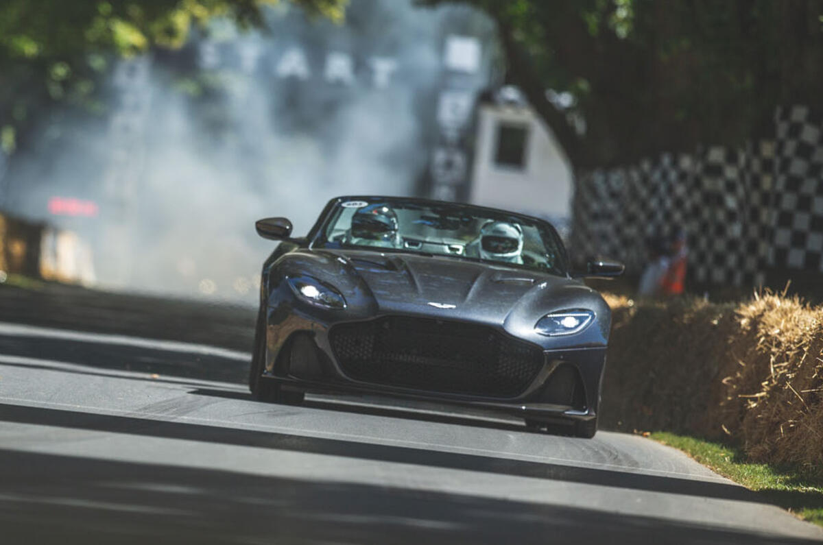 Aston Martin Superleggera Volante