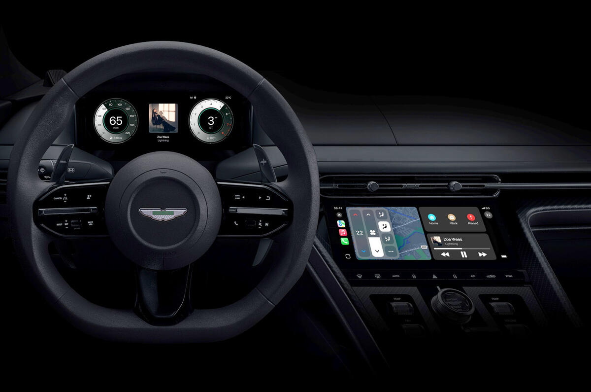 Aston Martin Apple CarPlay