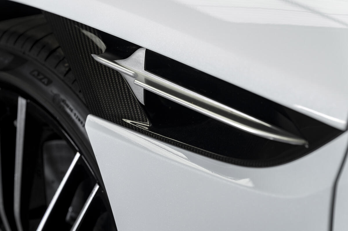 Aston Martin DBS Superleggera Concorde Edition Aston Martin DBS Superleggera Concorde Edition