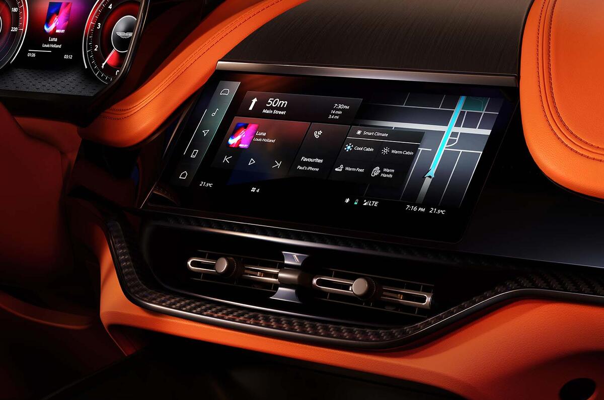 Aston Martin DBX 707 infotainment Aston Martin DBX 707 infotainment