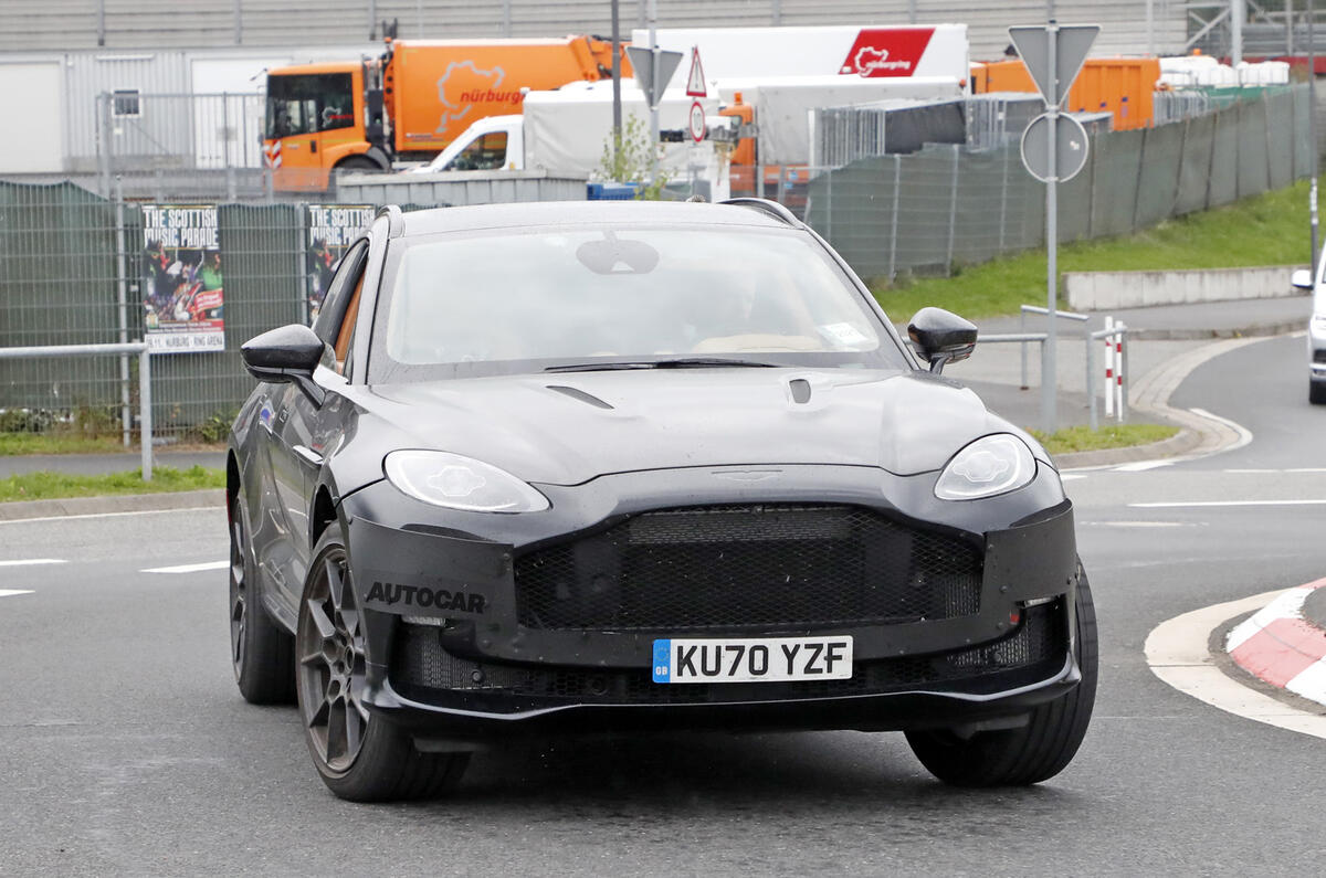 Aston Martin DBX V12 14