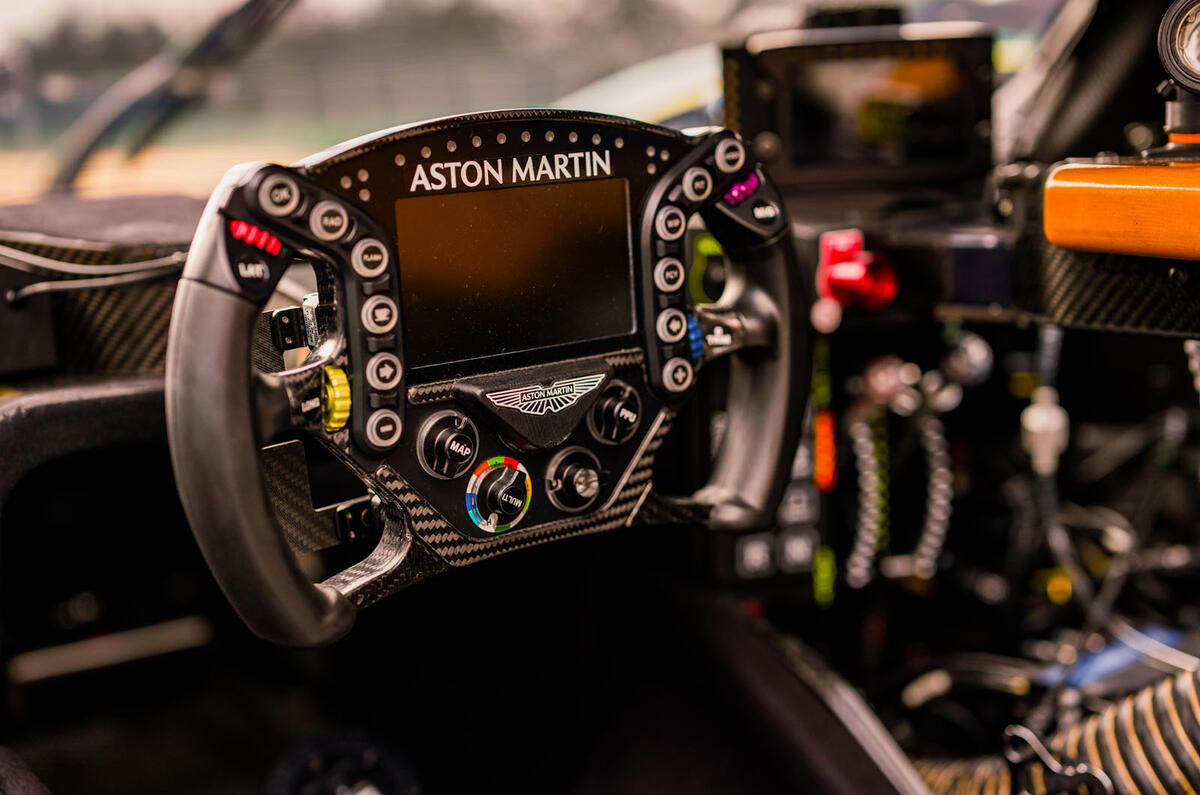 Aston Martin Valkyrie LM 11 Aston Martin Valkyrie LM 11