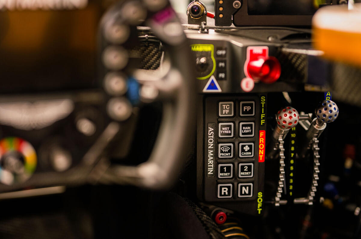 Aston Martin Valkyrie LM 12 Aston Martin Valkyrie LM 12