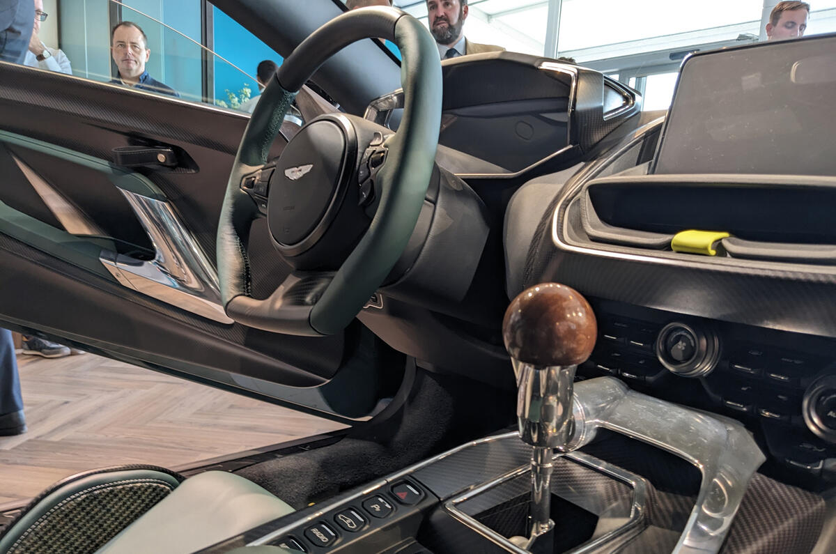 Aston martin Valour interior Aston martin Valour interior