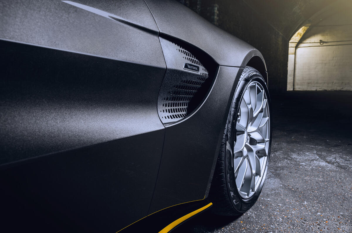 Aston Martin Vantage 007 Edition Aston Martin Vantage 007 Edition