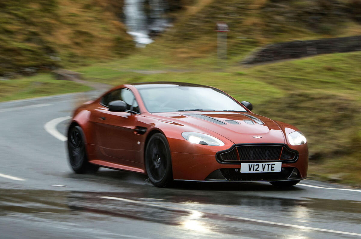 Aston Martin Vantage V12 S