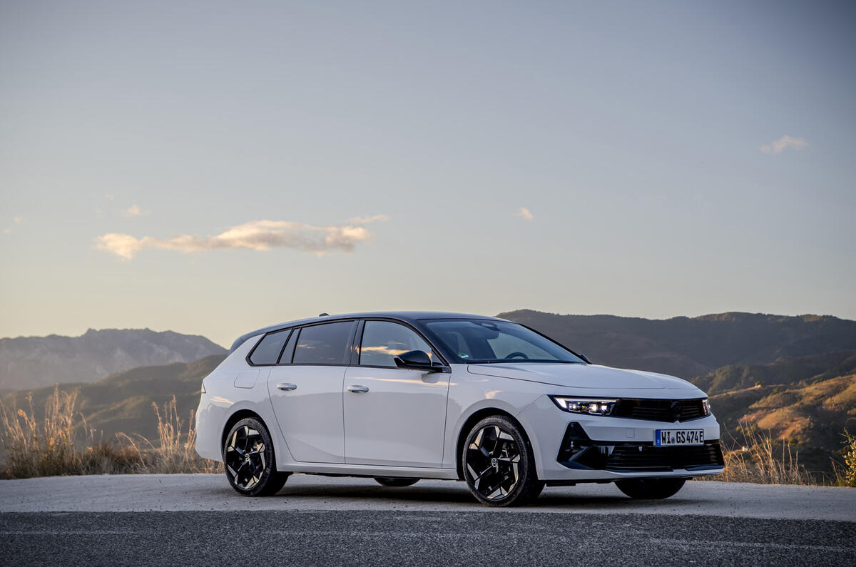 Astra Sports Tourer static Astra Sports Tourer static