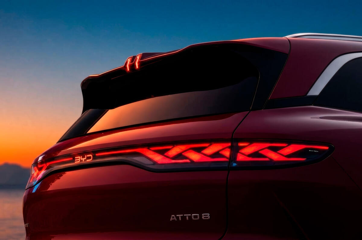 Atto 8 11