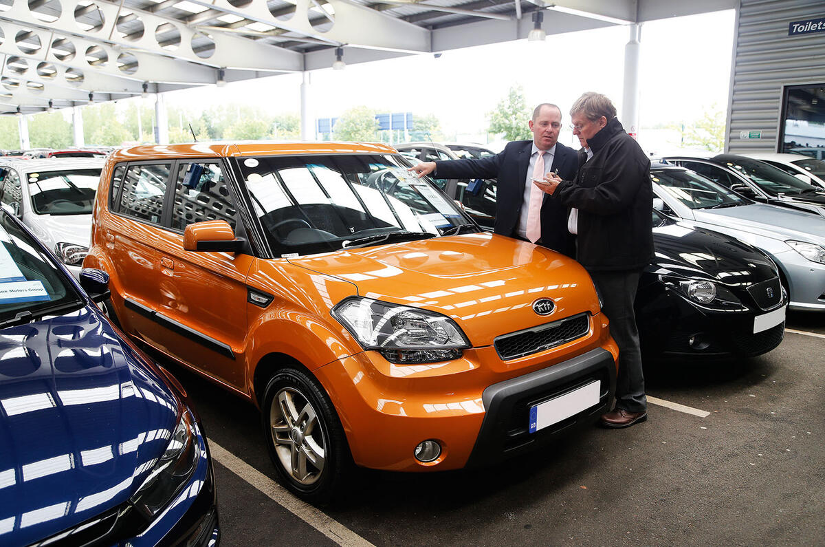 Buying a car at an auction