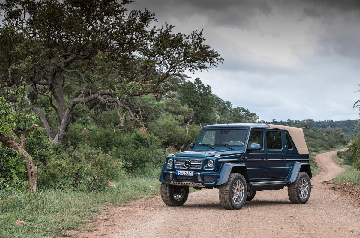 Mercedes-Maybach G650 Landaulet stationary front view