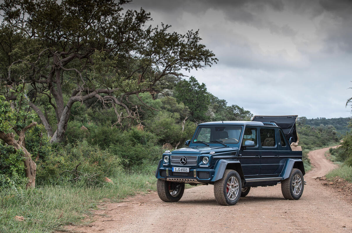 Mercedes-Maybach G650 Landaulet stationary front view