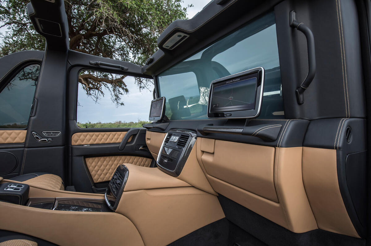 Mercedes-Maybach G650 Landaulet rear seats with roof down
