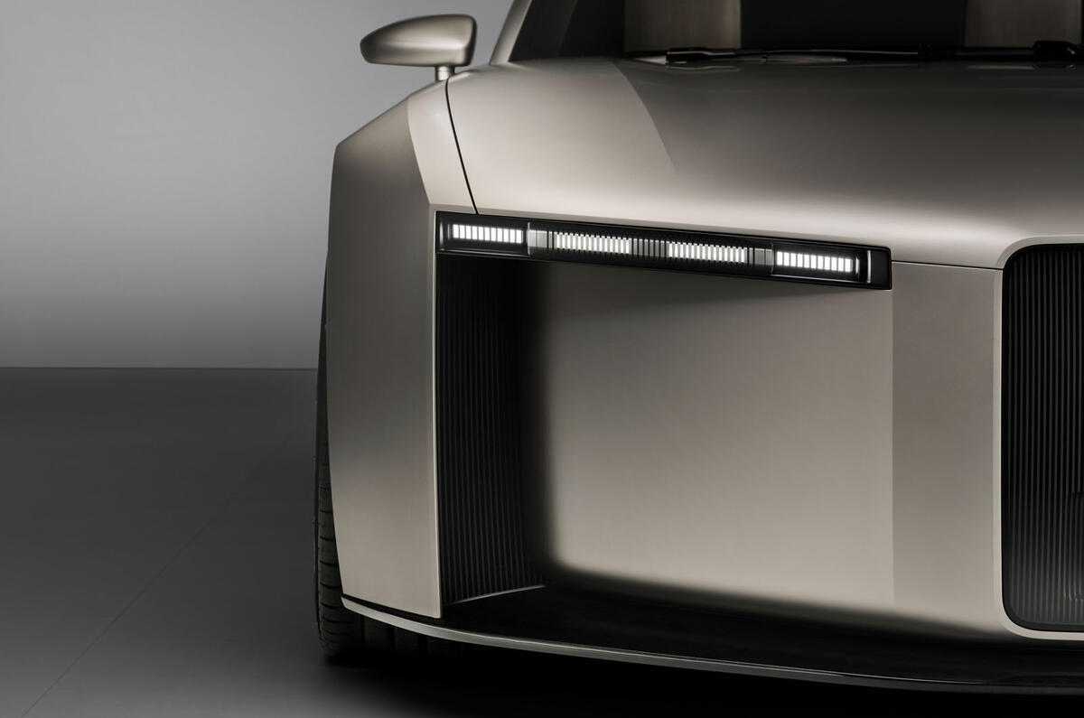 Audi Concept C headlight wide