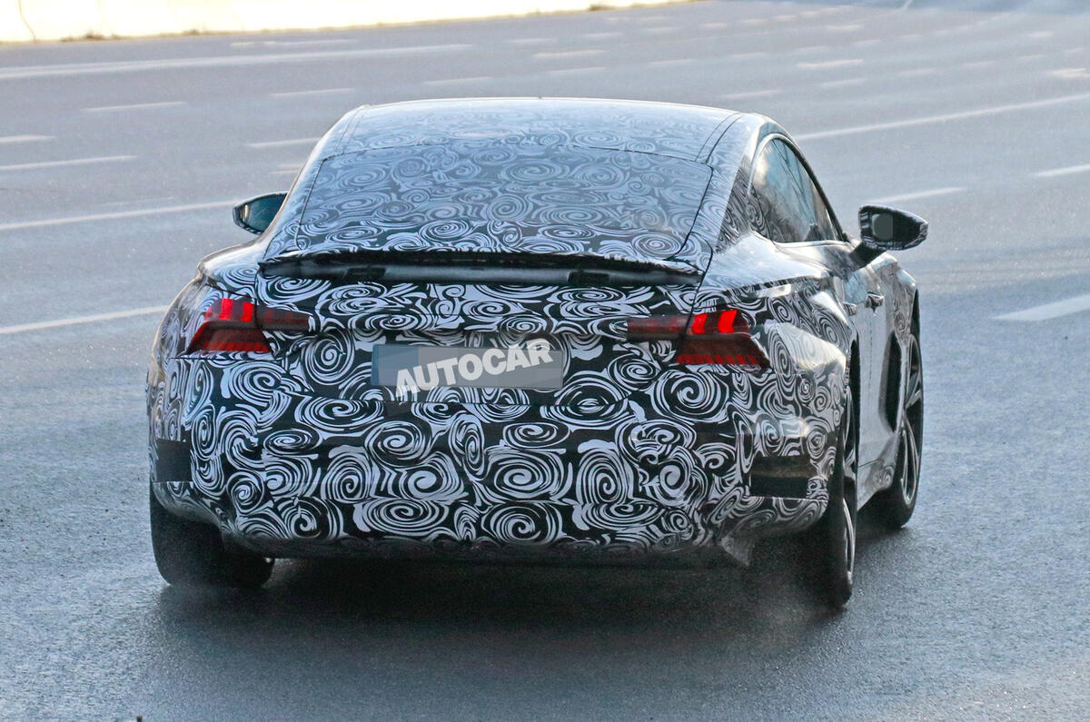 2021 Audi E-tron GT camouflaged prototype - rear 2021 Audi E-tron GT camouflaged prototype - rear