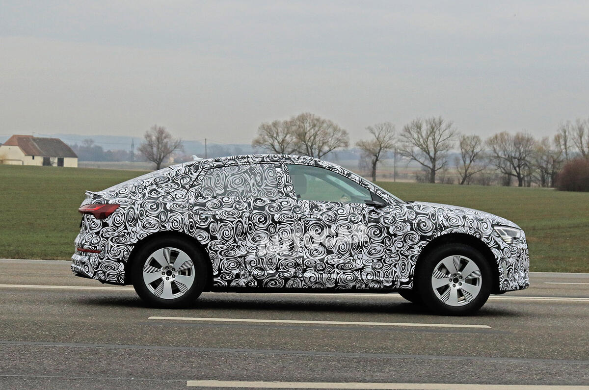 Audi E-tron Sportback 2020 spies - side
